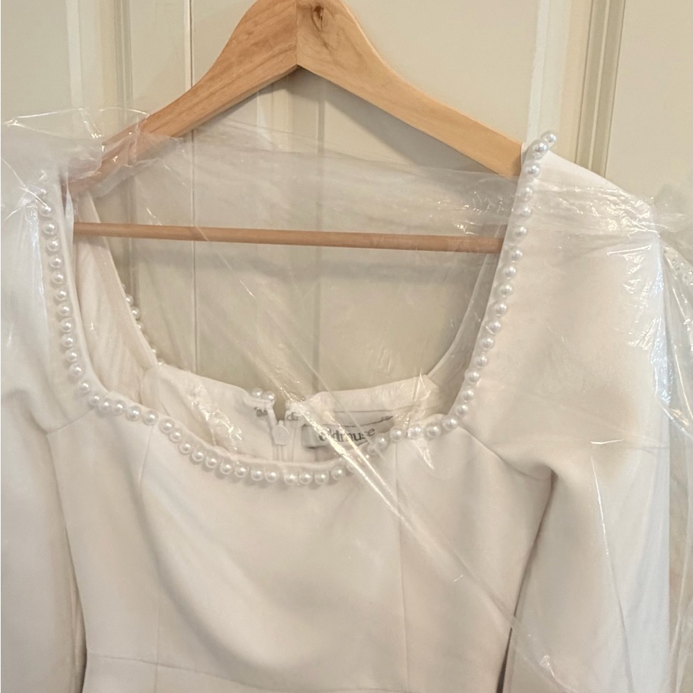 Elegant White Pearl-Embellished Wedding Dress